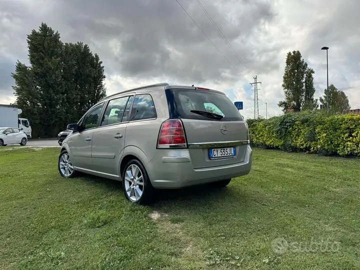 Opel Zafira 2006 photo 3