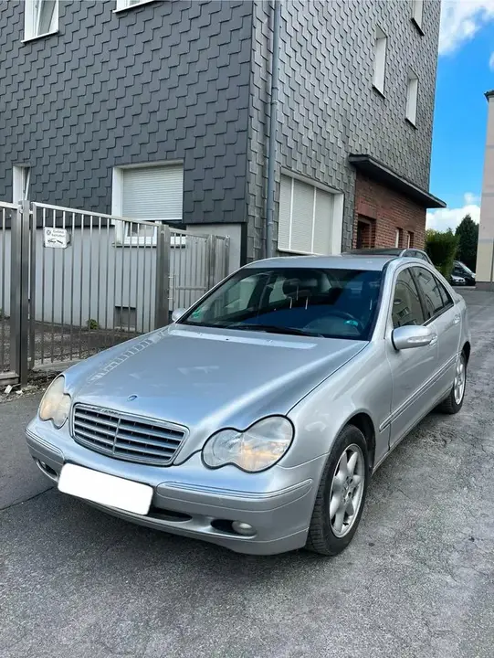 Mercedes-Benz C 180 Elegance