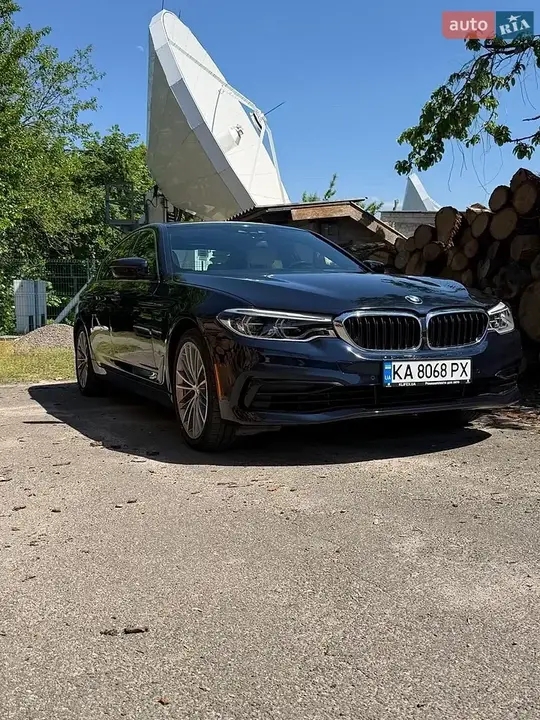 BMW 5 Series 2018 photo 3