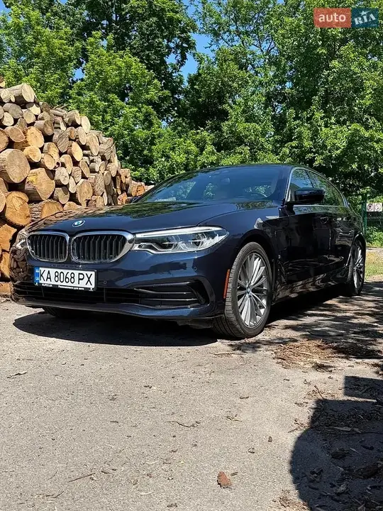 BMW 5 Series 2018 photo 2