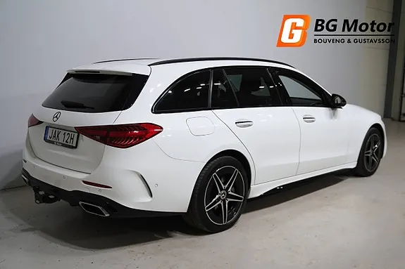 Mercedes-Benz C300 2023 photo 5