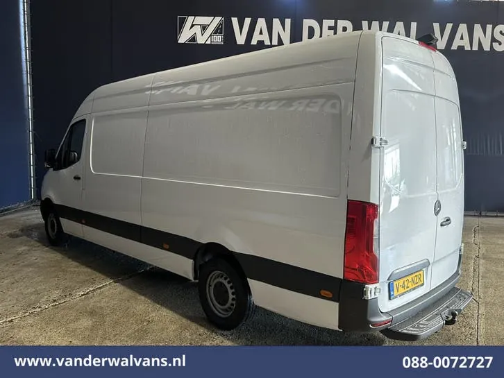Mercedes-Benz Sprinter 2022 photo 2
