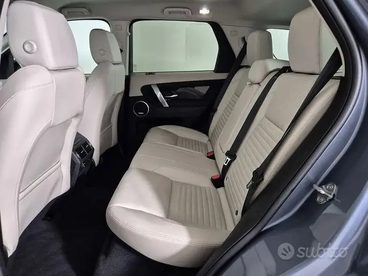 Land Rover Discovery Sport 2022 photo 5