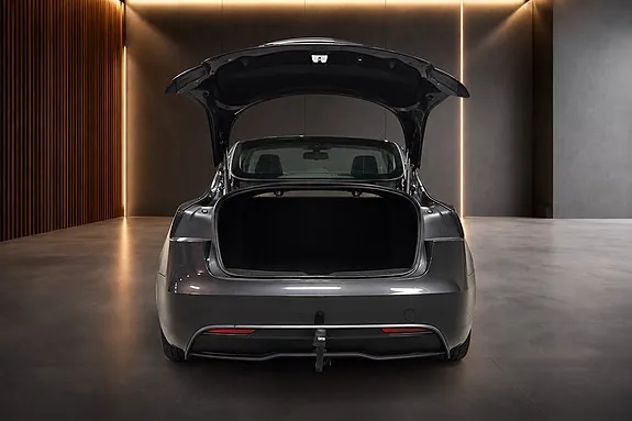 Tesla Model 3 2025 photo 5