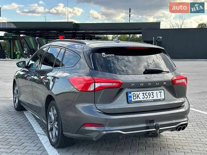 Ford Focus 2019 photo 2