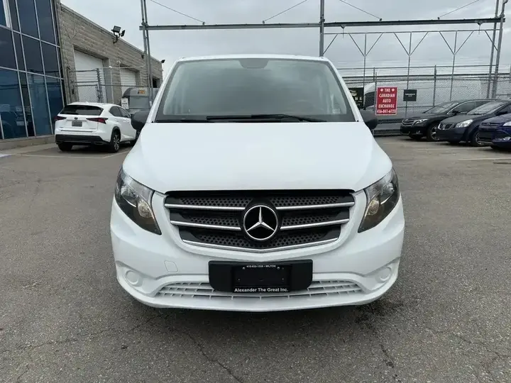Mercedes-Benz Metris Van 2019 photo 2