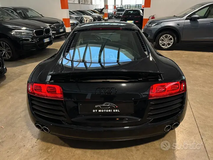Audi R8 2008 photo 5