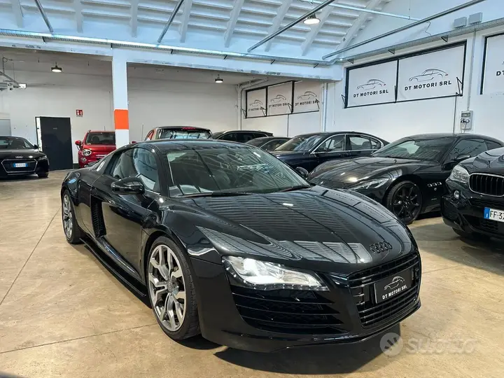 Audi R8
