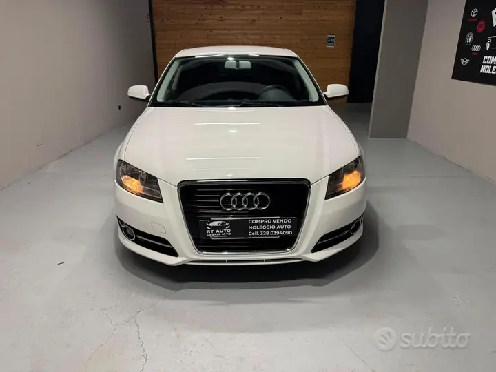 Audi A3 2011 photo 2