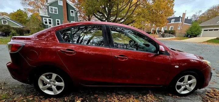 Mazda 3 2010 photo 3