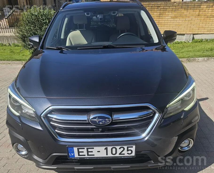 Subaru Outback 2018 photo 2