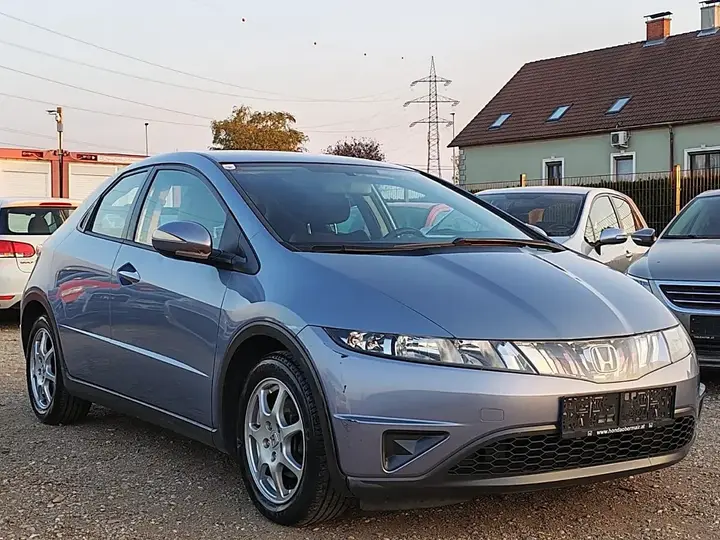 Honda Civic 2005 photo 3