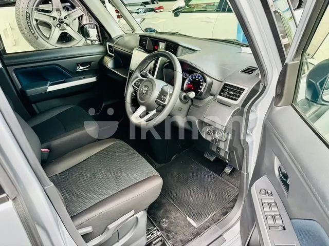 Toyota Roomy 2023 photo 4