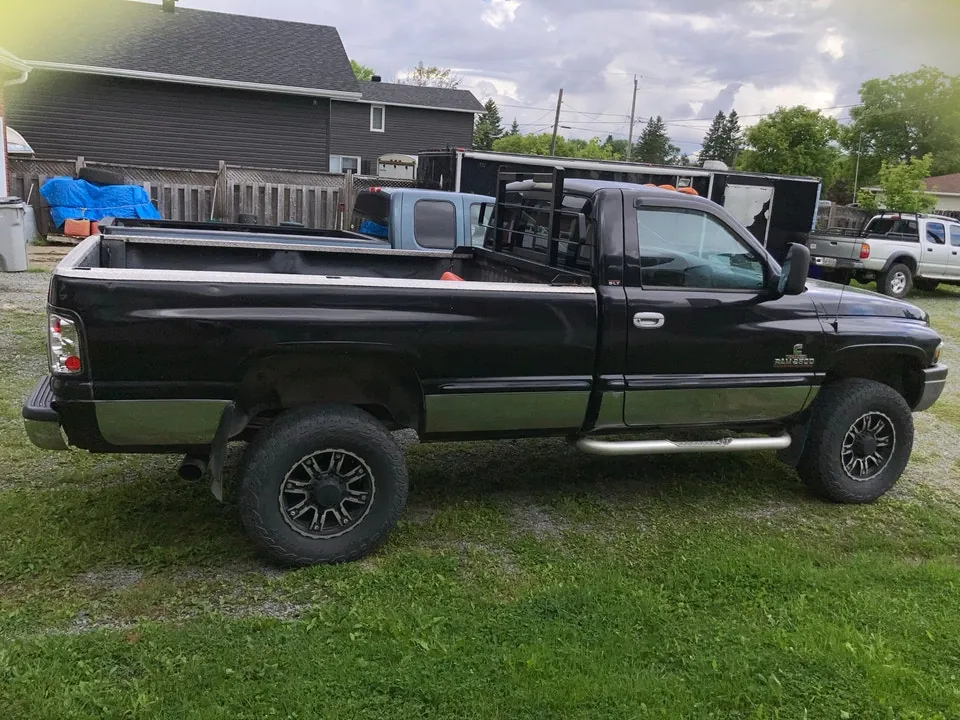 Dodge Ram 2500 1999 photo 3