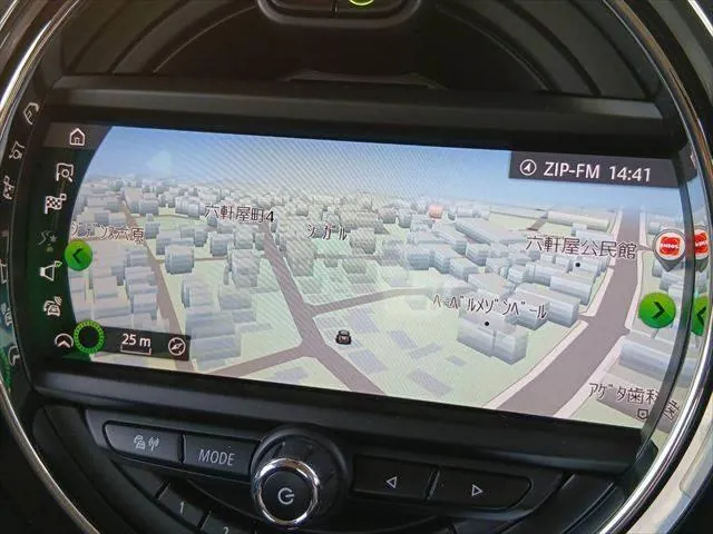 Mini Cooper D 2020 photo 4