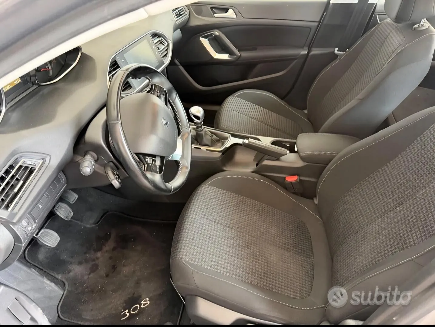 Peugeot 308 2018 photo 3