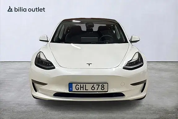 Tesla Model 3 2022 photo 3