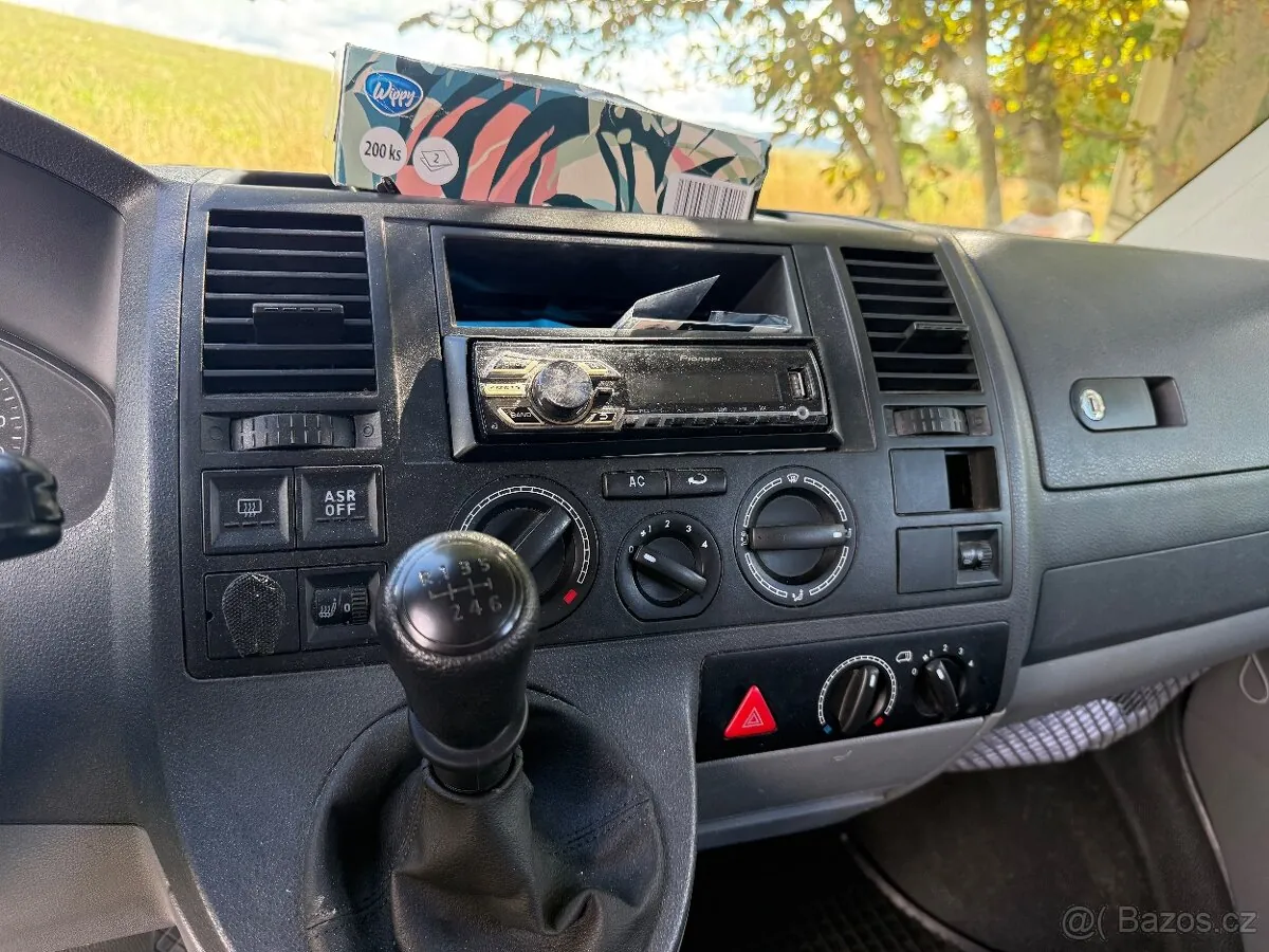Volkswagen T5 2006 photo 5