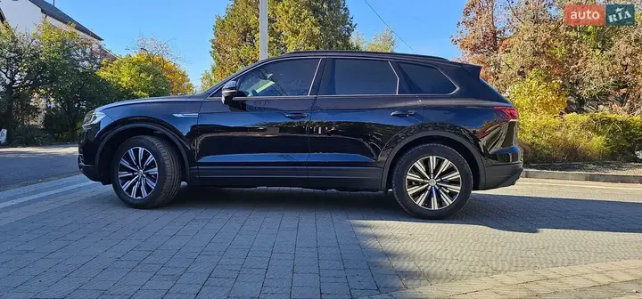 Volkswagen Touareg 2019 photo 4