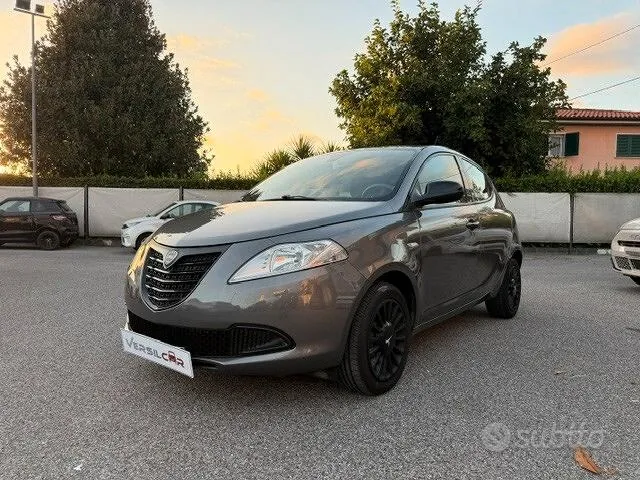 Lancia Ypsilon 2015 photo 3