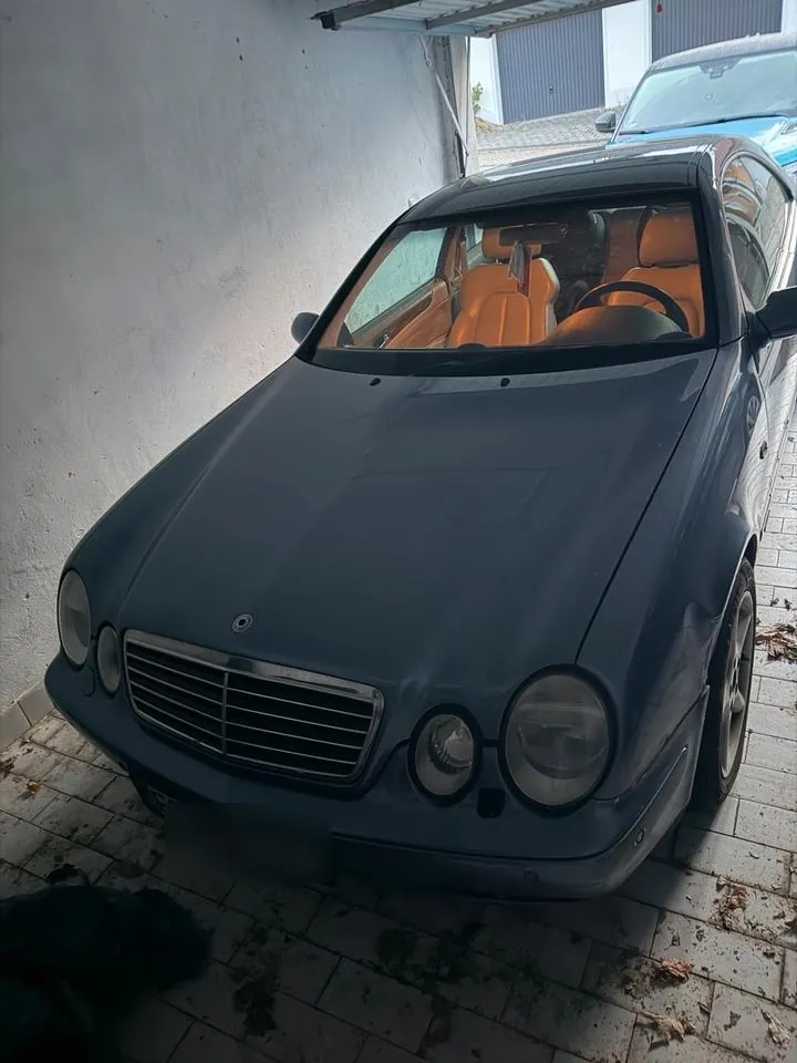 Mercedes-Benz Clk320