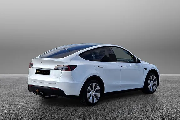 Tesla Model Y 2023 photo 4