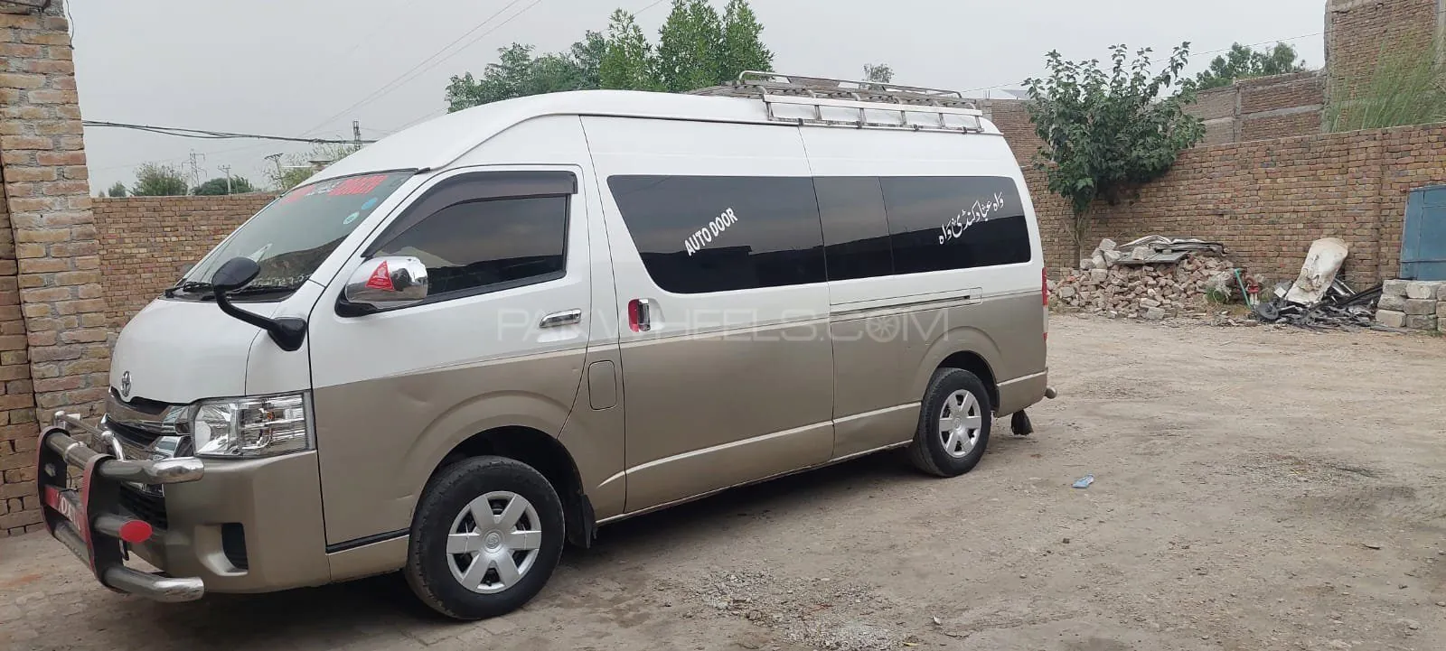 Toyota Hiace