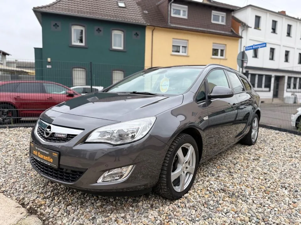 Opel Astra J