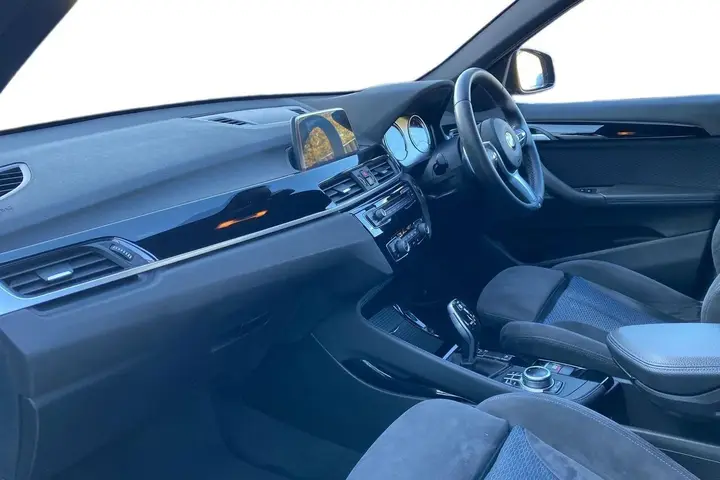 BMW X1 2018 photo 2