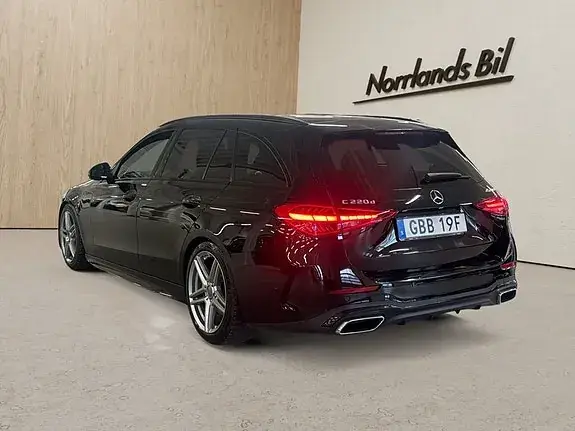 Mercedes-Benz C 220 2023 photo 3