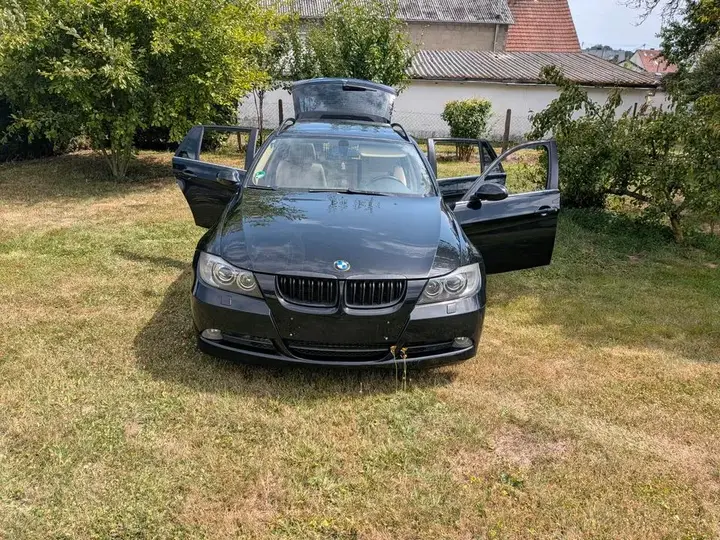 BMW 325I