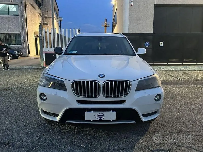 BMW X3 2012 photo 2