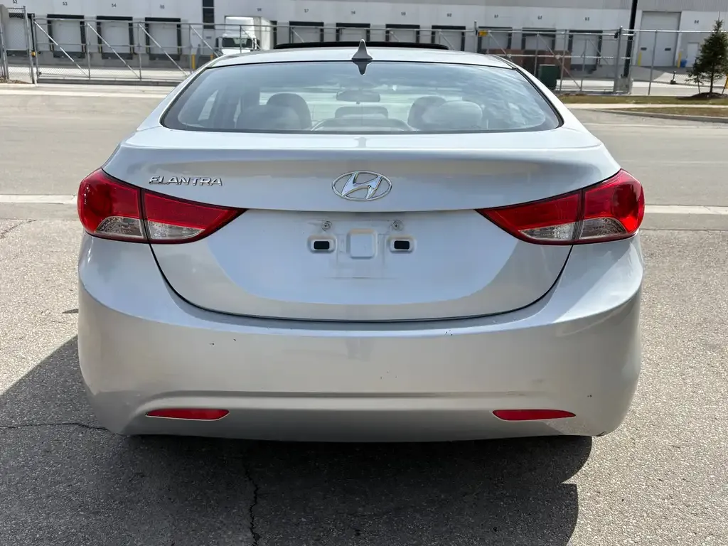Hyundai Elantra 2013 photo 5
