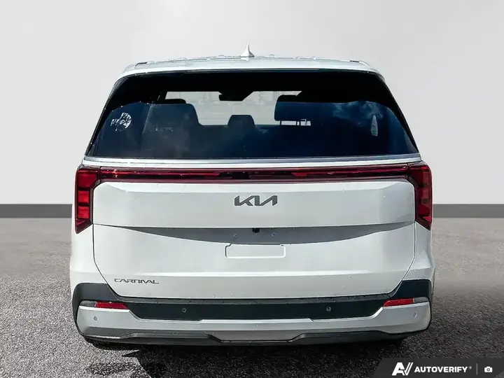Kia Carnival 2027 photo 5