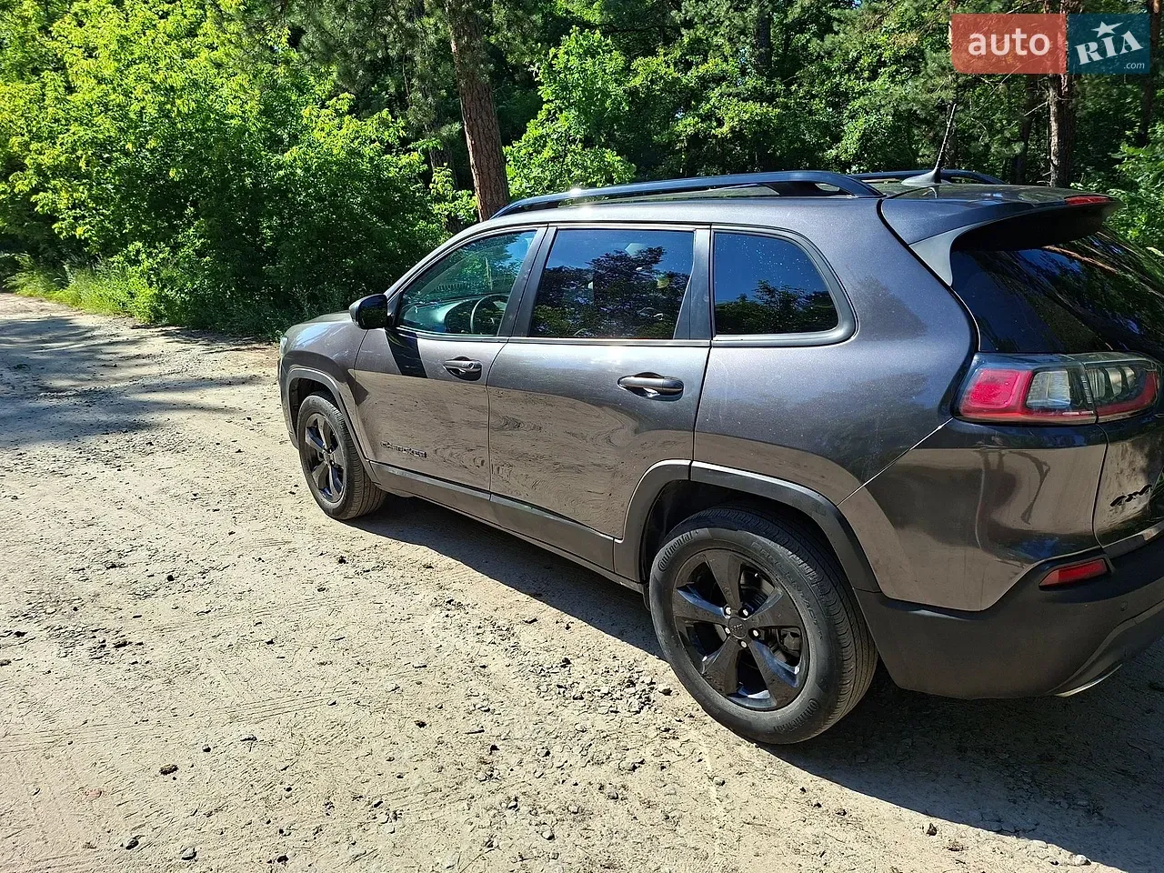 Jeep Cherokee 2020 photo 3
