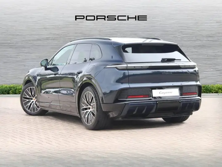 Porsche Cayenne 2026 photo 2