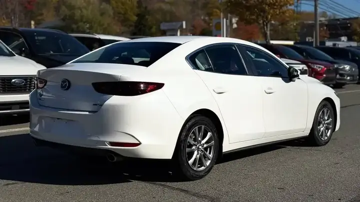 Mazda Mazda3 2019 photo 5