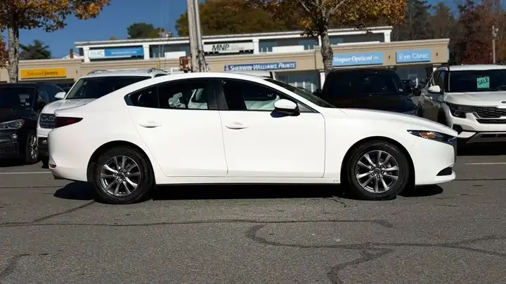 Mazda Mazda3 2019 photo 4