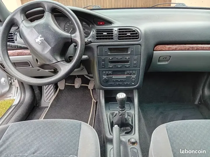 Peugeot 406 2001 photo 3