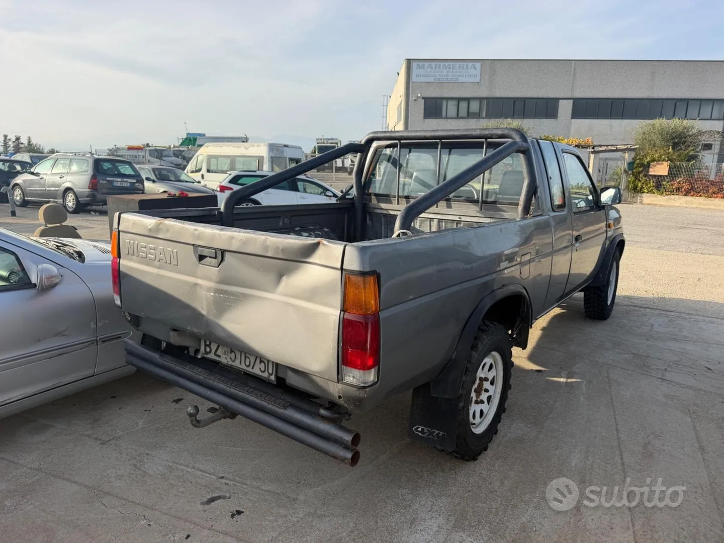 Nissan Pickup 1996 photo 4