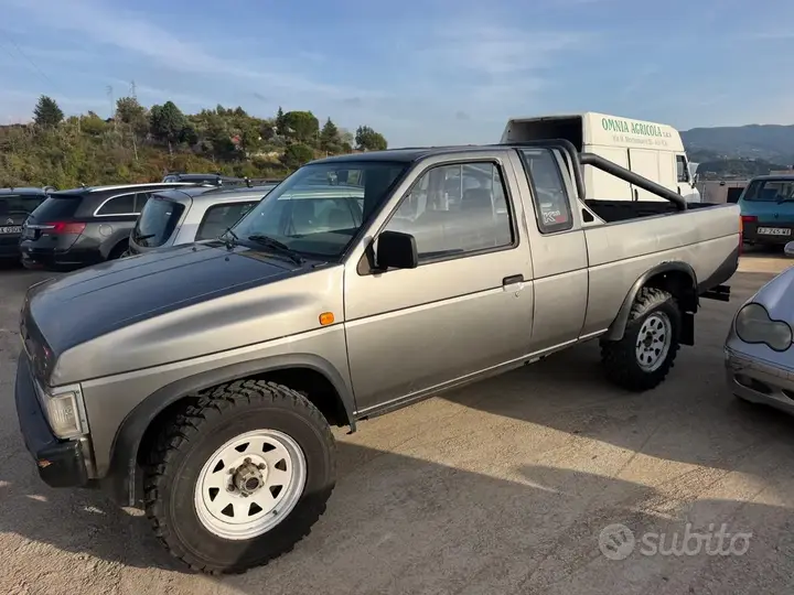 Nissan Pickup