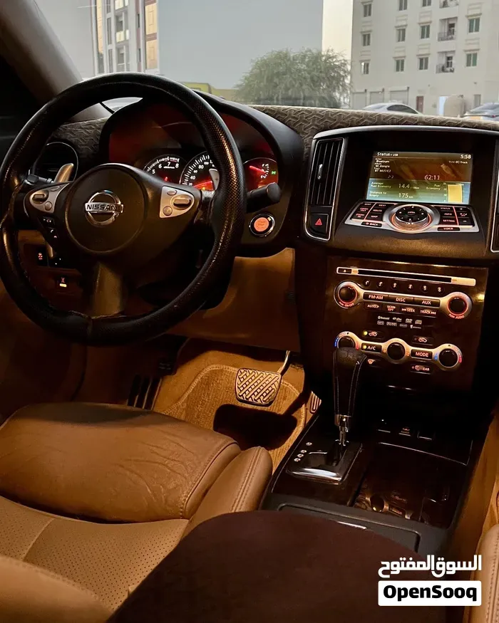 Nissan Maxima 2011 photo 4