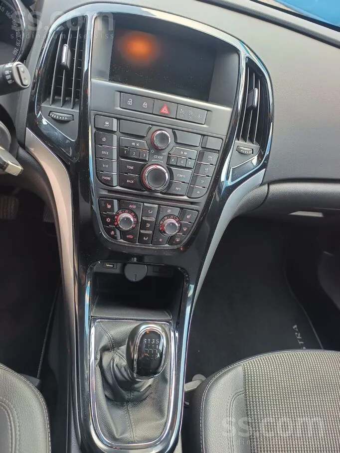 Opel Astra 2015 photo 5