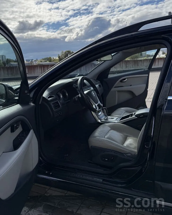 Volvo Xc70 2012 photo 4