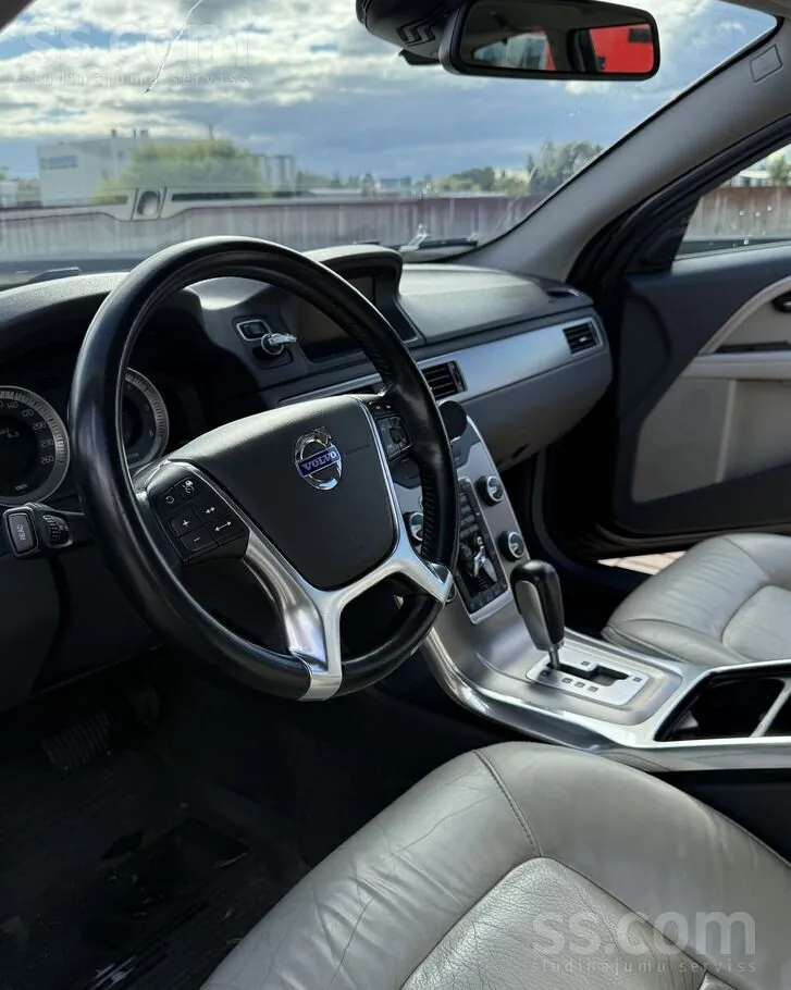 Volvo Xc70 2012 photo 5