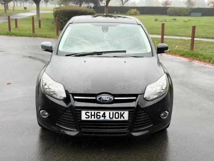 Ford Focus 2014 photo 2