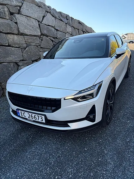Polestar 2 2021 photo 2