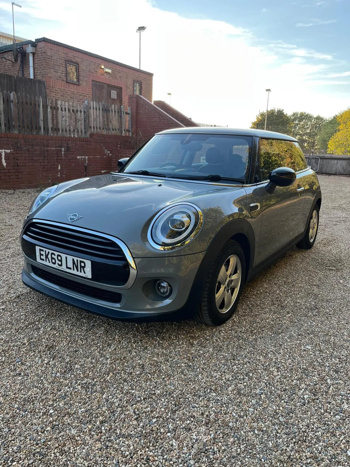 Mini Hatch 2019 photo 4