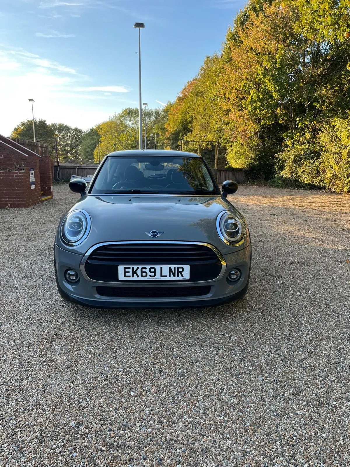 Mini Hatch 2019 photo 2