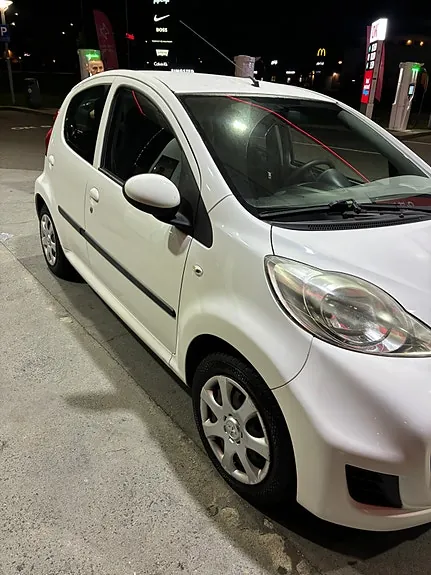 Peugeot 107 2011 photo 3
